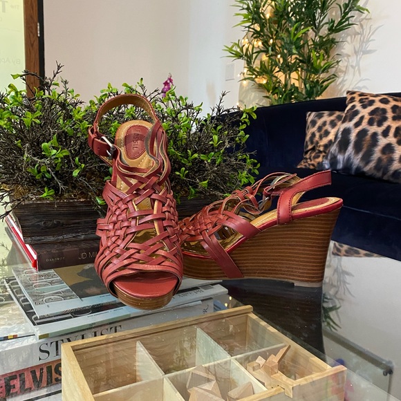 Fossil Leather Strapy Wedge Sandal - Picture 3 of 4